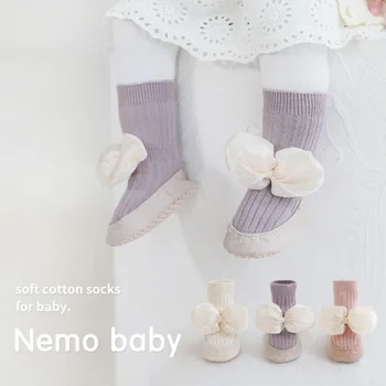 Pamuk Bebek Kız Çorap Yumuşak ve Cilt Dostu Ter emici ve Nefes Anti Kayma Bebek Çorap Yay Düğüm Malzeme Güvenlik